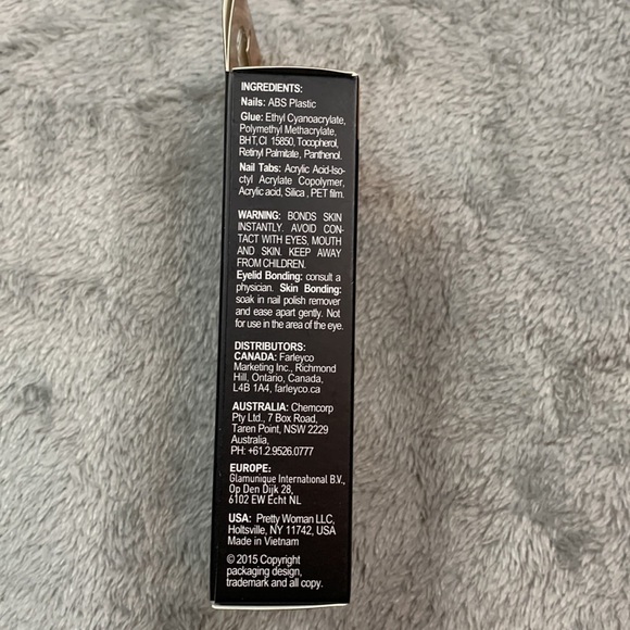 Pretty Woman Designer Nails - Picture 4 of 5